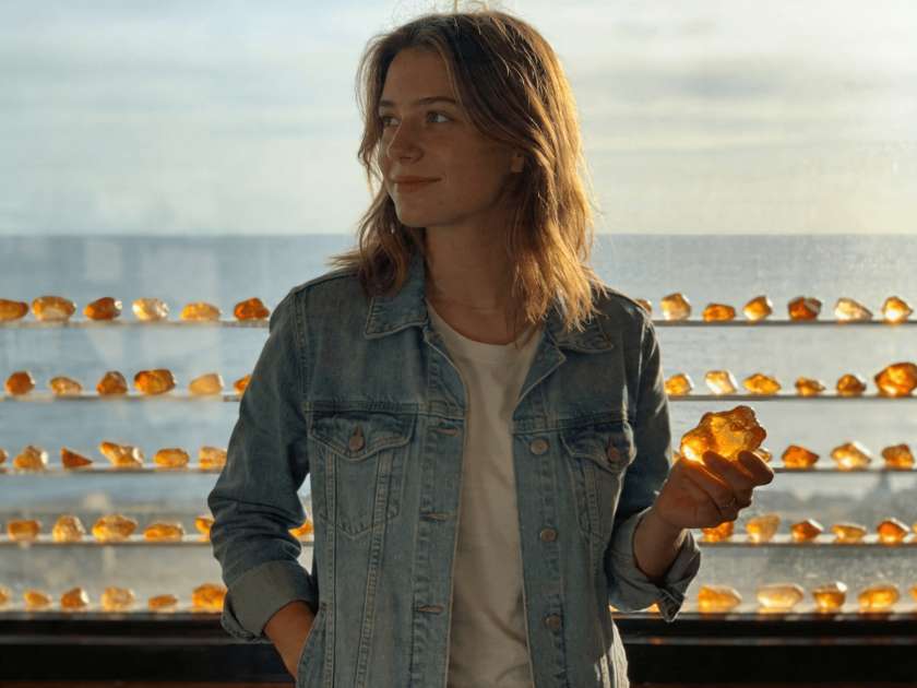 Где купить янтарь в Калининграде: между блеском витрин и запахом соленой воды